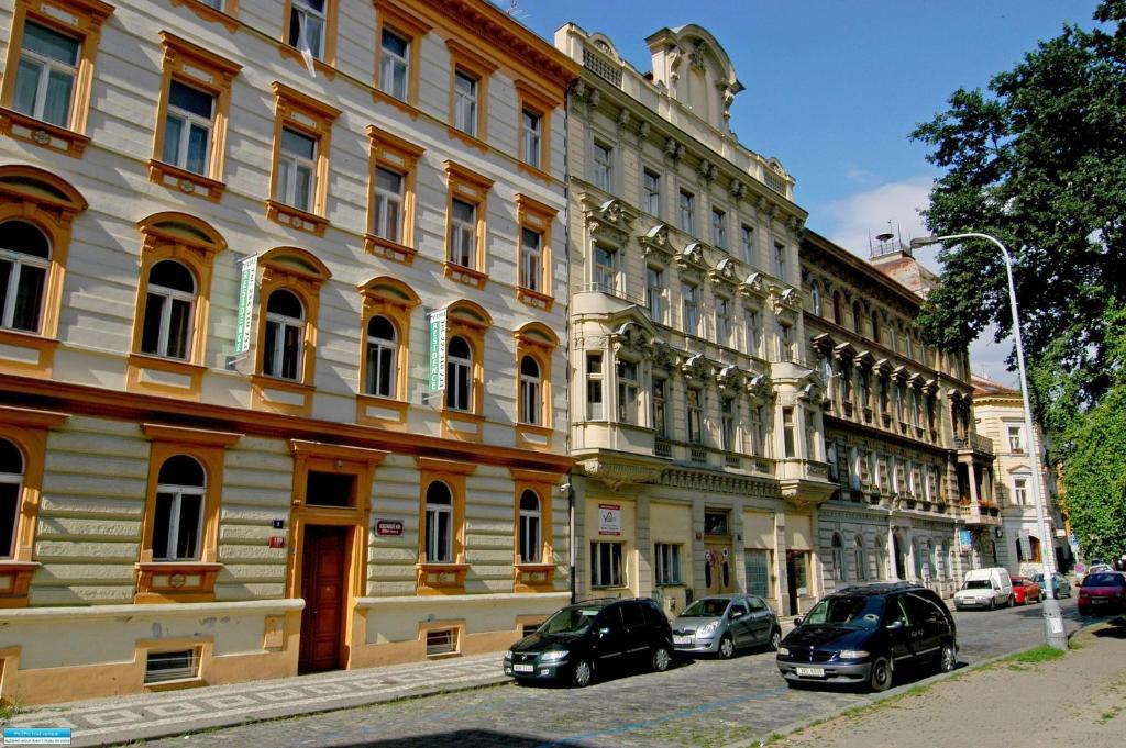Residence Kostnicke Square Prag Eksteriør billede