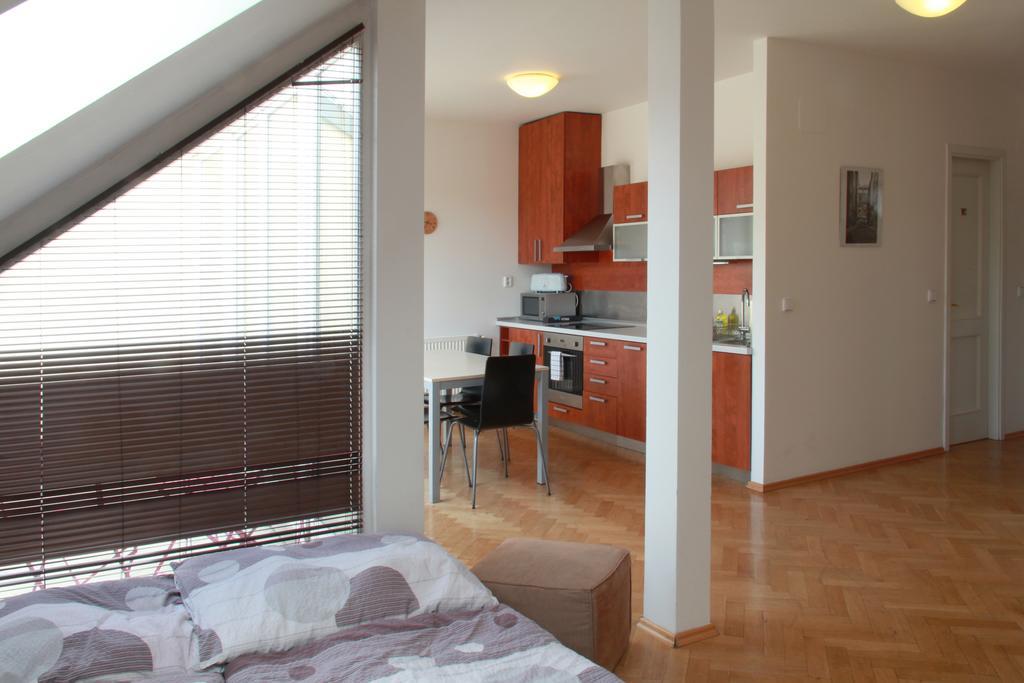 Residence Kostnicke Square Prag Eksteriør billede