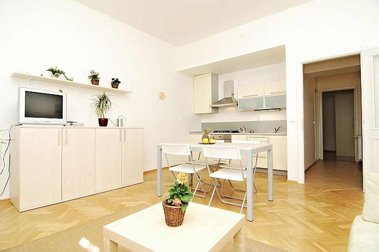 Residence Kostnicke Square Prag Eksteriør billede